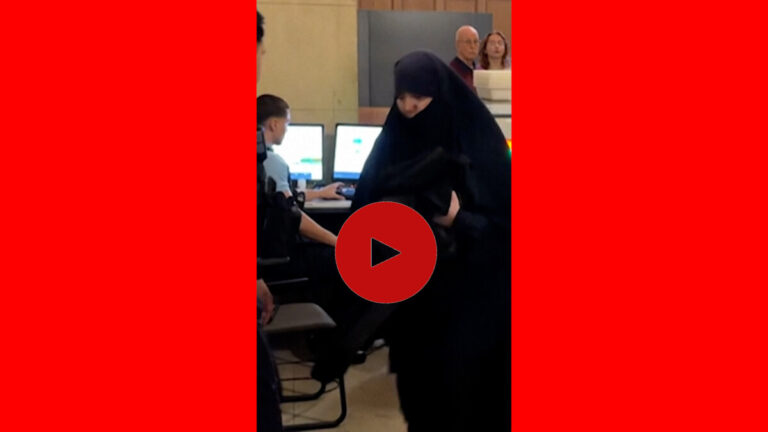 انطلاق محاكمة ثلاث فرنسيات عائدات من سوريا بتهمة الإنتماء إلى تنظيم الدولة الإسلامية